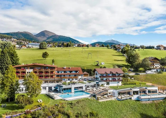 Parkhotel Holzerhof Maranza photo