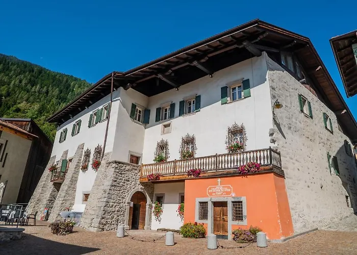 Palazzo Lodron Bertelli. Dimora Storica & Spa Caderzone photo