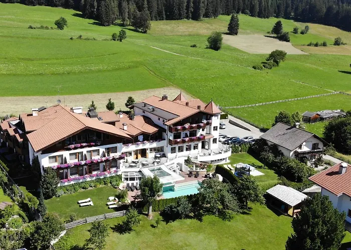 Hotel Tirolerhof Gourmet & Relax Monguelfo-Tesido / Welsberg-Taisten photo