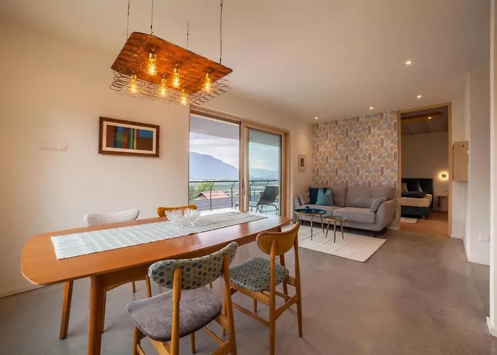Apartment Das Eckige Cermes photo
