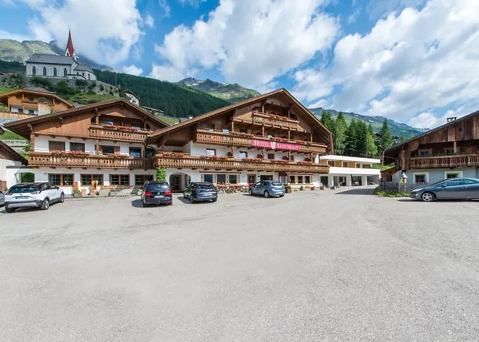 Hotel Alpenrast Riva di Tures photo