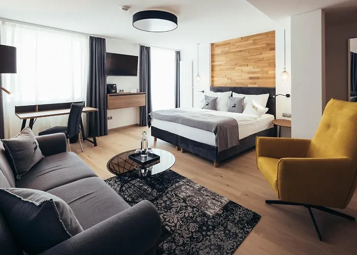 Genusshotel Goldene Rose Silandro photo