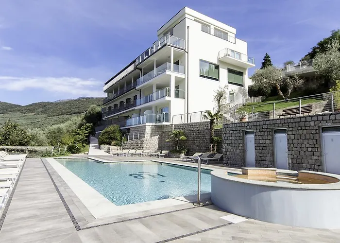 Hotel Benacus Panoramic Riva del Garda photo