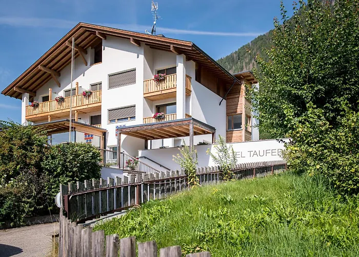 Hotel Taufers Molini di Tures photo