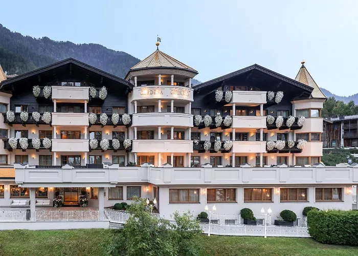 Gardena Groednerhof - Hotel & Spa Ortisei photo