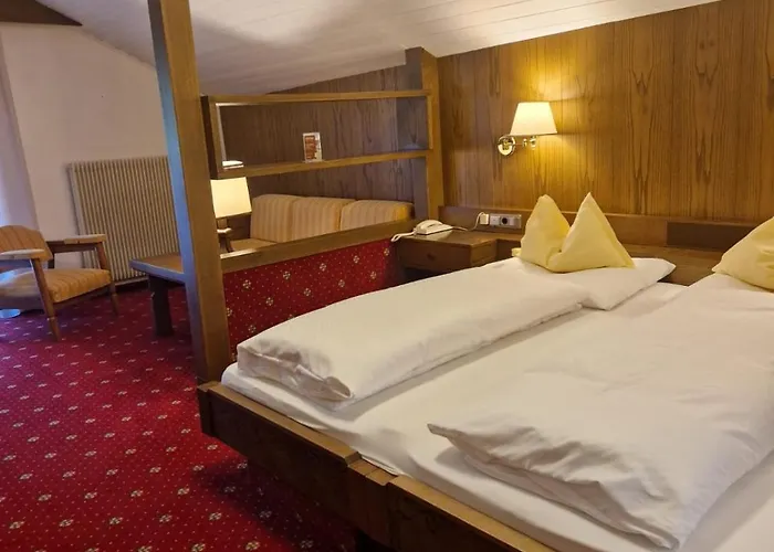 Hotel Am Wolfgrubenersee Soprabolzano photo