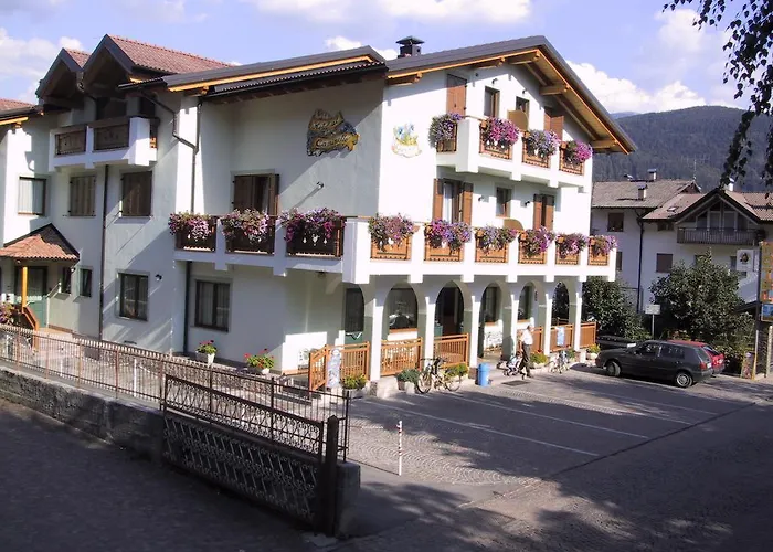 Hotel Al Caminetto Cembra Lisignago photo