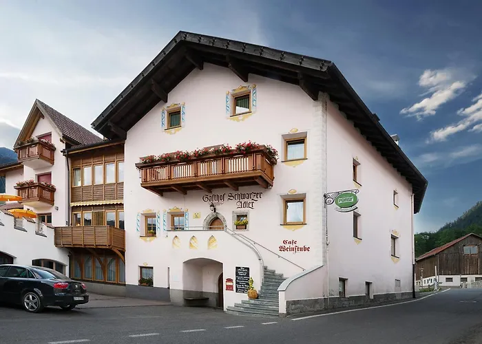 Hotel Schwarzer Adler Resia photo