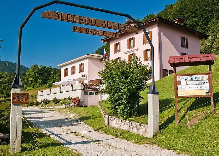 Albergo Alpino Da Tullio Avio photo