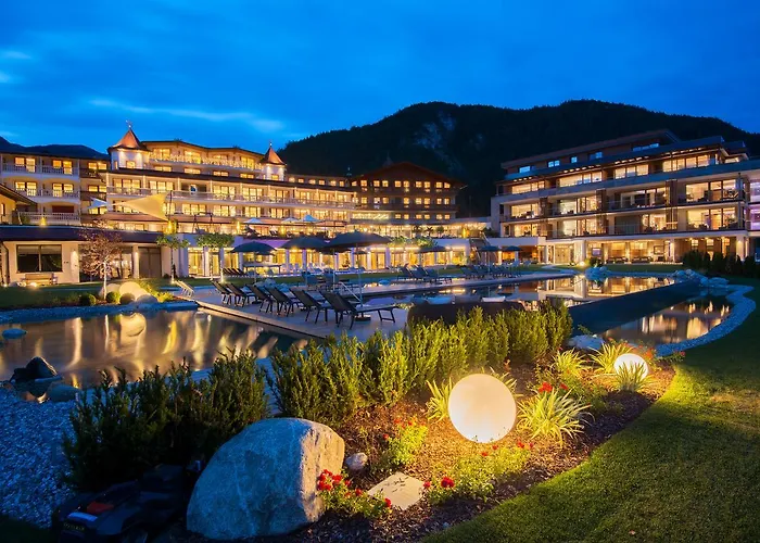 Hotel Kronblick Chienes photo