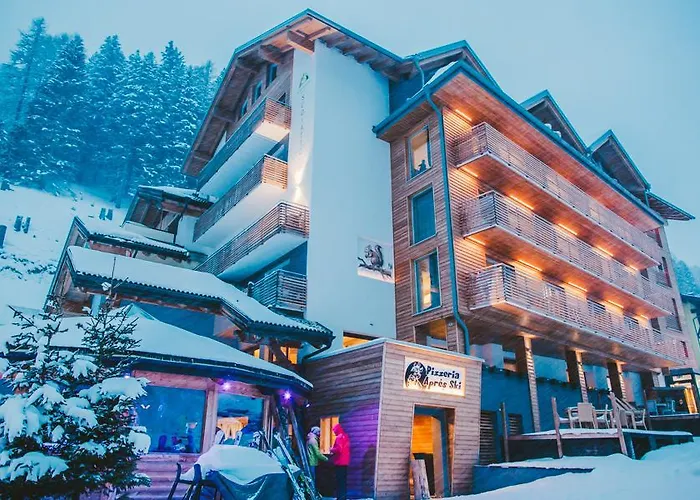 Hotel Scoiattolo Tesero photo