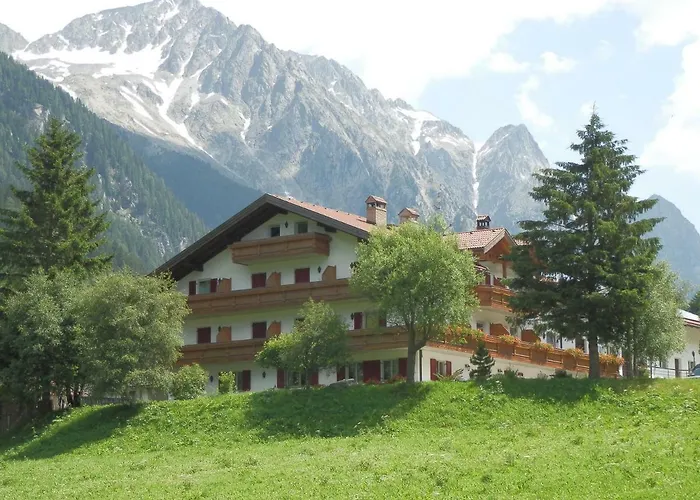 Kuehlerhof Aparthotel Anterselva di Mezzo photo